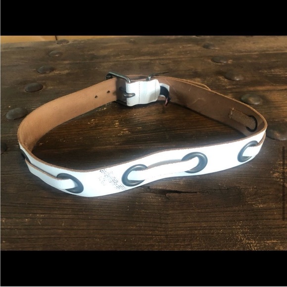 Diesel Leather Distressed White Belt - Picture 1 of 15